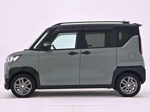 Mitsubishi Delica Mini