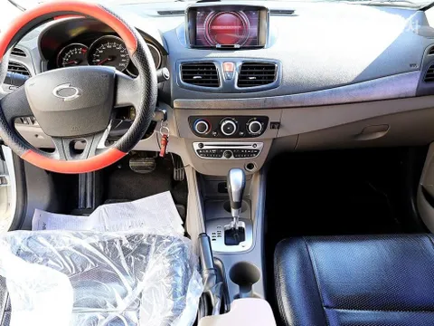 Renault SM3