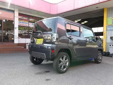 Daihatsu Taft