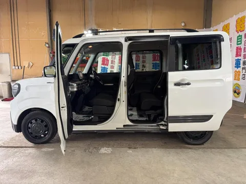Suzuki Spacia Gear