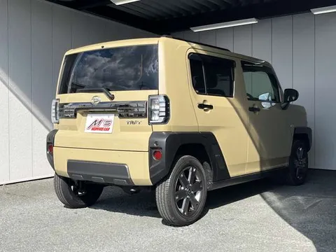 Daihatsu Taft