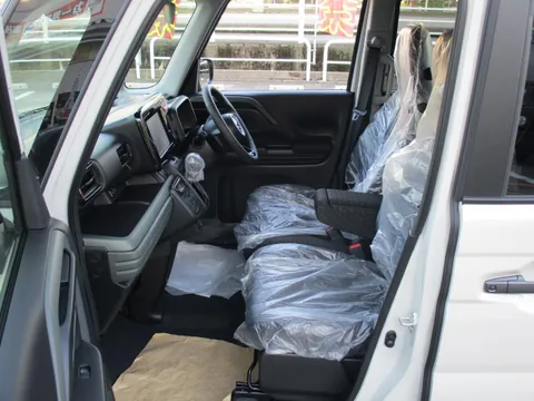 Suzuki Spacia