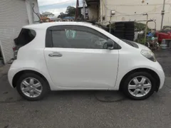 Toyota iQ