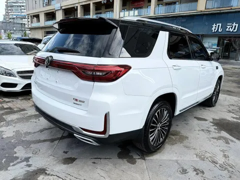 Changan CS95