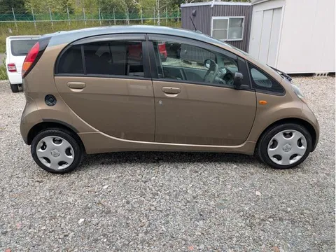 Mitsubishi I
