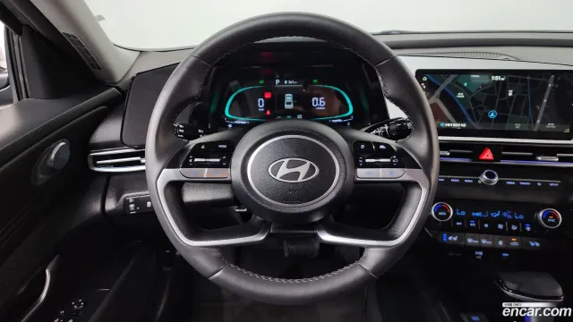 Hyundai Elantra (Avante)