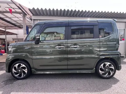 Suzuki Spacia Custom