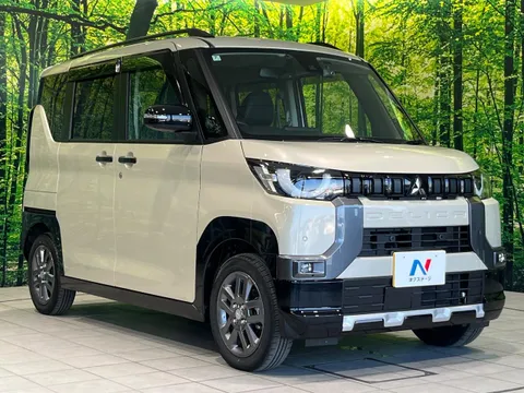 Mitsubishi Delica Mini