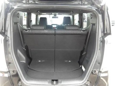 Honda N-BOX Slash