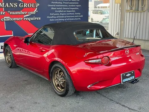 Mazda MX-5 (Roadster)
