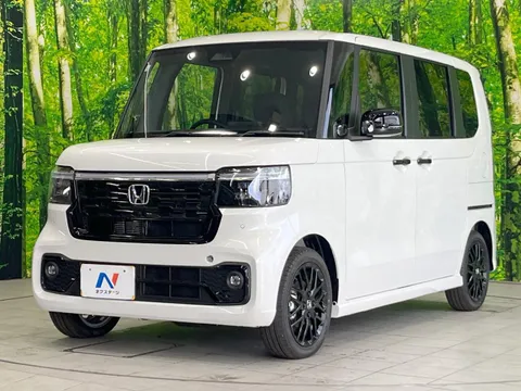 Honda N-BOX Custom