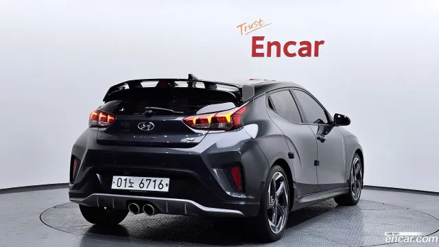 Hyundai Veloster