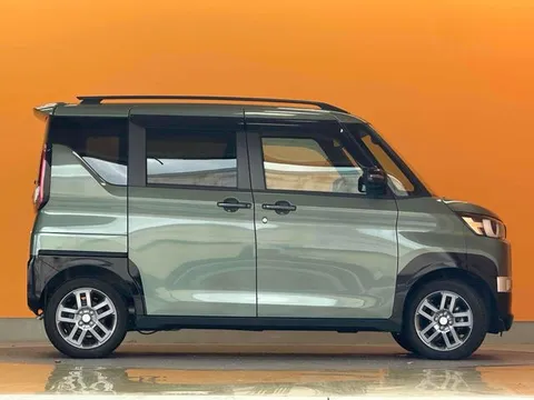 Mitsubishi Delica Mini