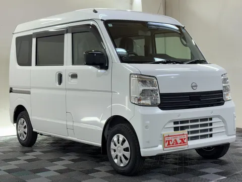 Nissan Clipper Van