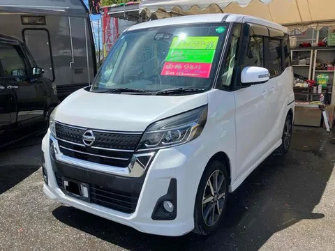 Nissan Dayz Roox