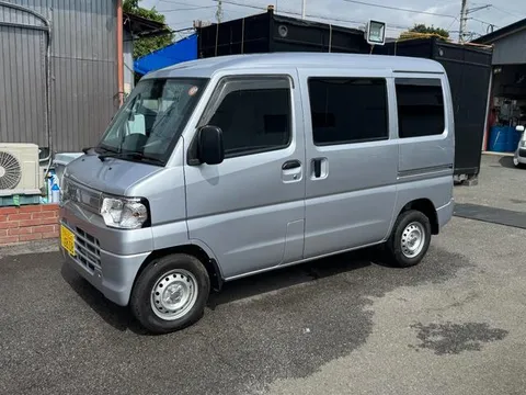 Mitsubishi Minicab Van