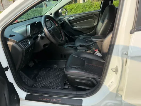 Chery Arrizo 5