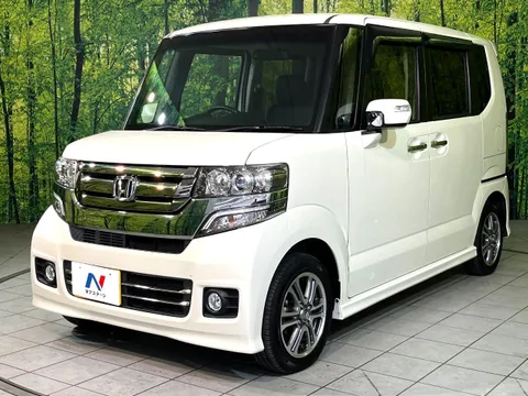 Honda N-BOX Custom