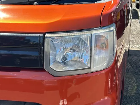 Toyota Pixis Mega