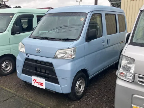 Toyota Pixis Van