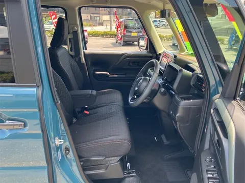 Suzuki Spacia Gear