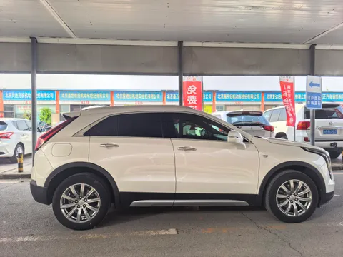 Cadillac XT4