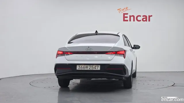 Hyundai Elantra (Avante)