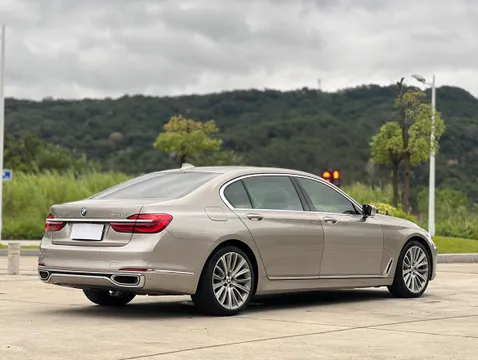 BMW 7-Series