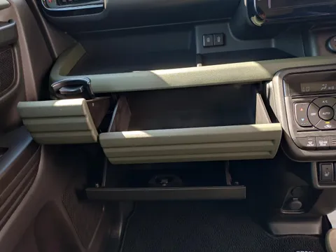 Suzuki Spacia Gear