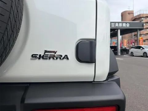 Suzuki Jimny Sierra