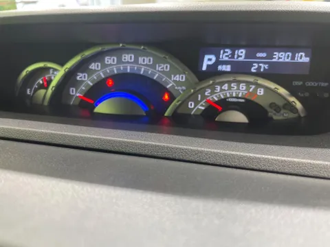 Toyota Pixis Mega