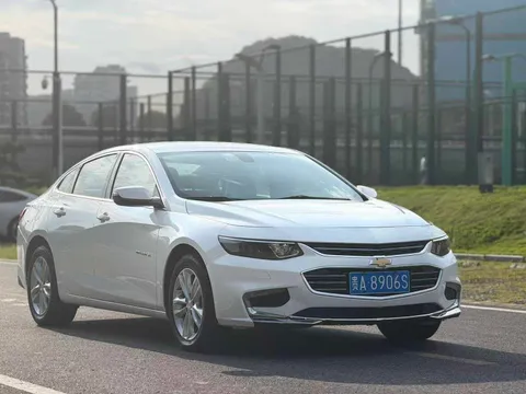 Chevrolet Malibu XL