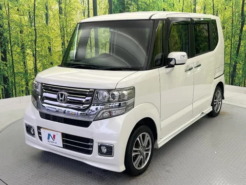 Honda N-BOX Custom