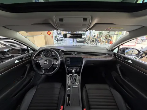 Volkswagen Magotan