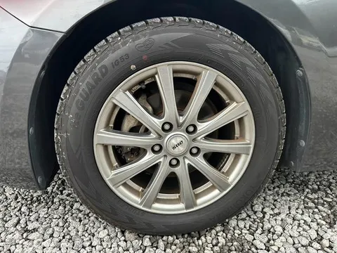 Mazda Axela Sport