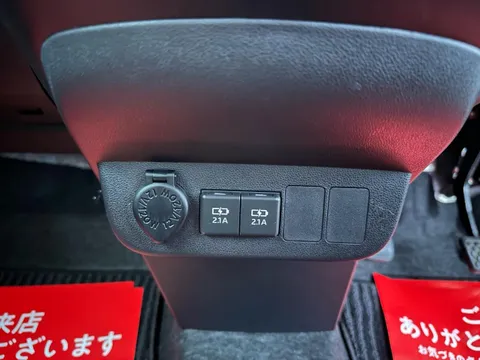 Daihatsu Mira Tocot