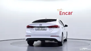 Hyundai Elantra (Avante)