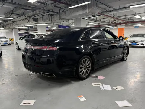 Lincoln MKZ
