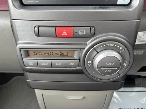 Toyota Pixis Space