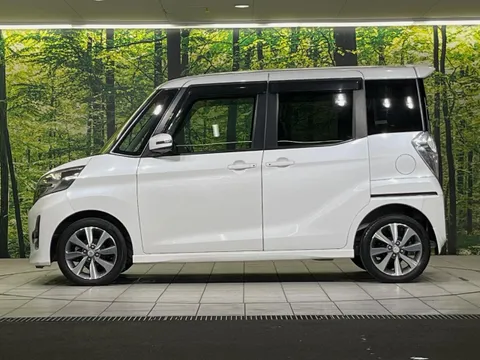Mitsubishi eK Space Custom