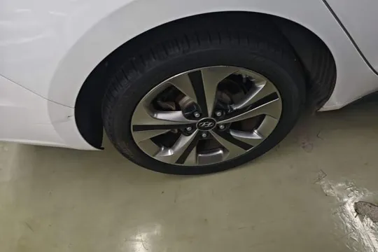 Hyundai Lafesta
