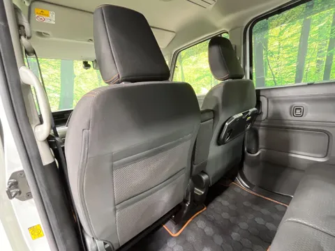 Suzuki Spacia Gear