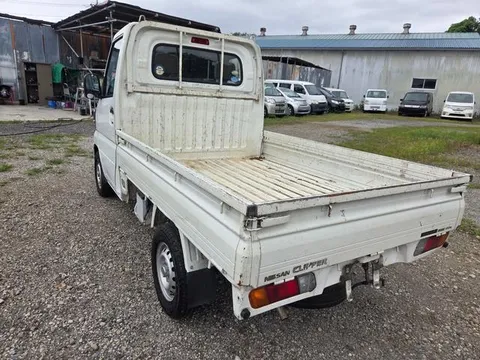 Nissan Clipper Truck