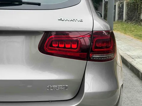 Mercedes-Benz Mercedes-Benz GLC