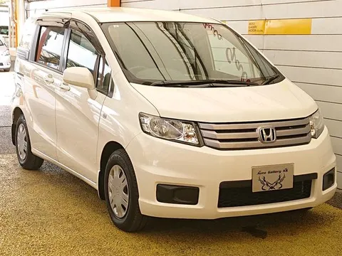 Honda Freed Spike