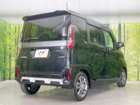 Mitsubishi Delica Mini