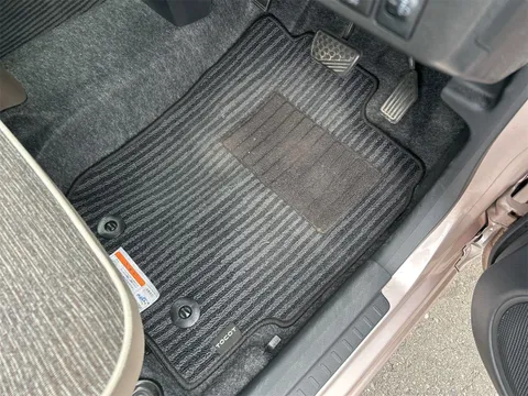 Daihatsu Mira Tocot