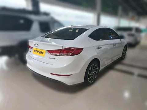 Hyundai Elantra (Avante)