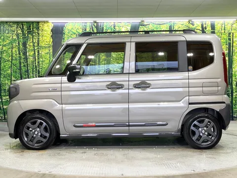 Suzuki Spacia Gear