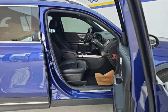 Mercedes-Benz Mercedes-Benz GLB